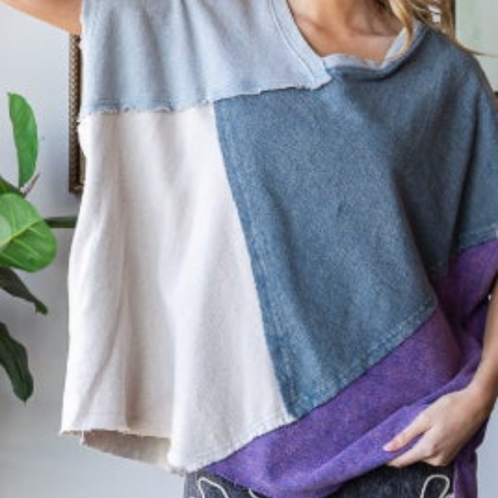 Colorblock Women's Top By Olli & Halli NWOT size small super soft!